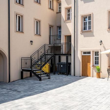 Central Platinum Apartments 7 雷布尼克 外观 照片